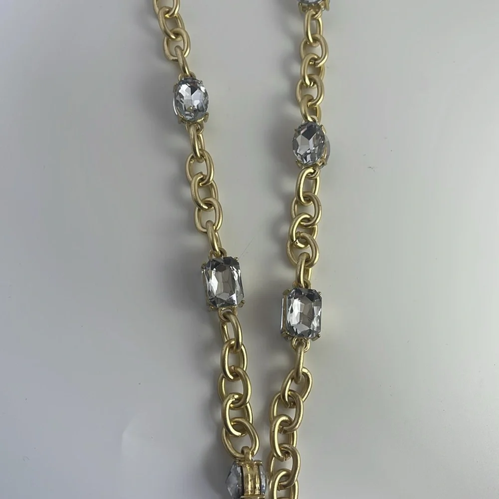 Necklace & Earrings Rhinestones Gold tone 16” NEW